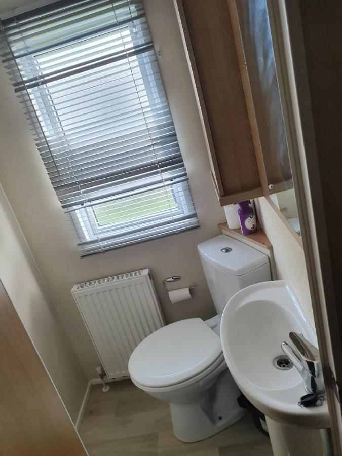 Stunning 3-Bed Caravan In แคลกตัน-ออน-ซี ภายนอก รูปภาพ